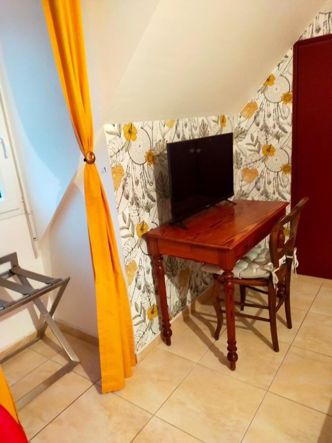 Petit Chatelet Bis Hirel Екстер'єр фото