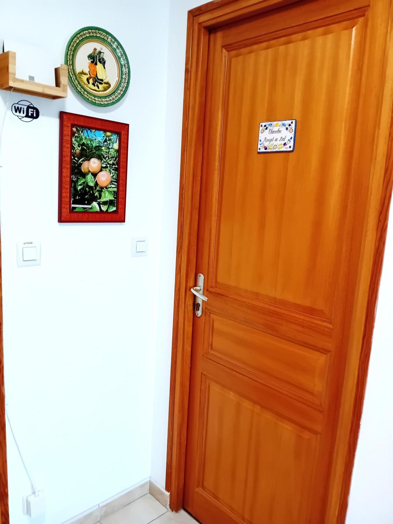Petit Chatelet Bis Hirel Екстер'єр фото